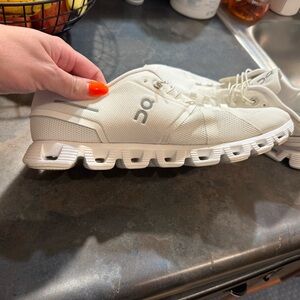 On Running Women's Athletic Shoes - White